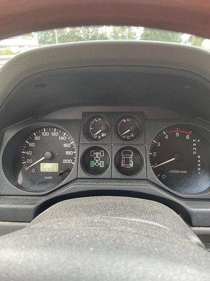 Mitsubishi Pajero 9 of 13