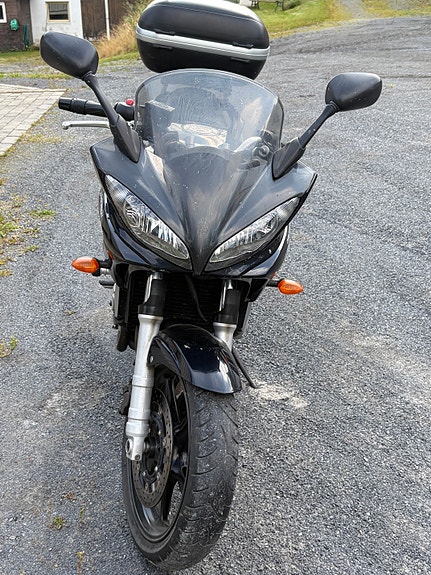 Yamaha FZ6-S Fazer 2 of 5