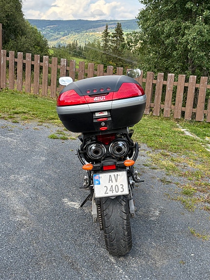 Yamaha FZ6-S Fazer 4 of 5