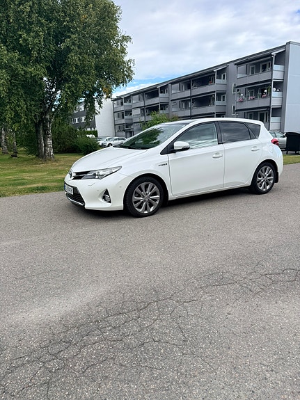 Toyota Auris 3 of 20