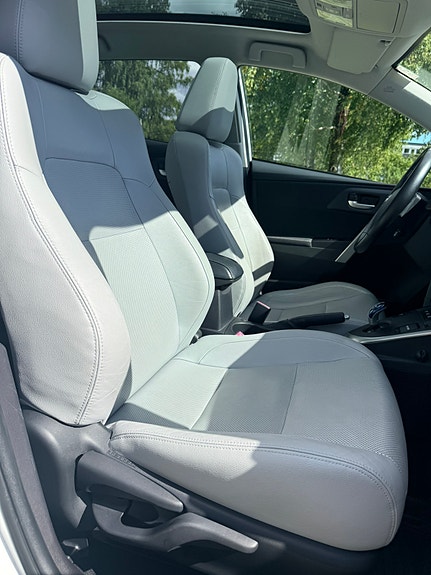 Toyota Auris 9 of 20