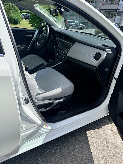 Toyota Auris 11 of 20