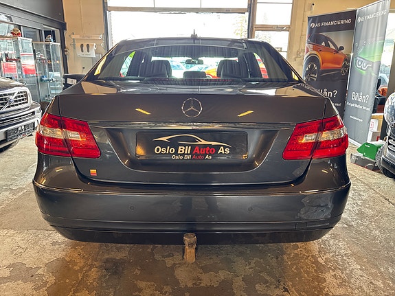 Mercedes-Benz E220 d 7 of 23