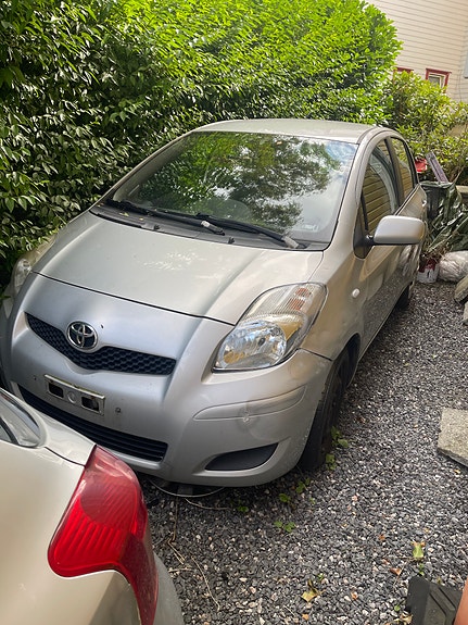 Toyota Yaris 5 of 5