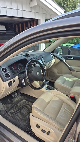 Volkswagen Tiguan 9 of 14