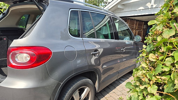 Volkswagen Tiguan 4 of 14