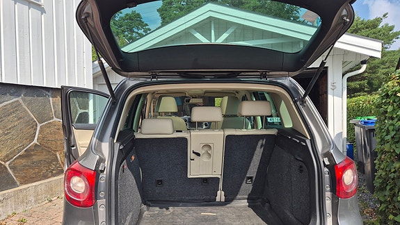 Volkswagen Tiguan 6 of 14