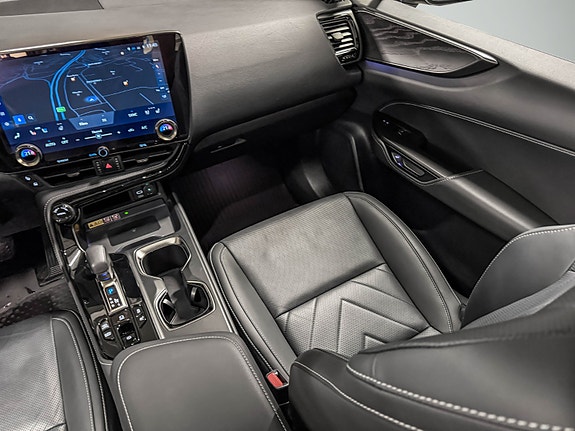 Lexus NX450h 20 of 30