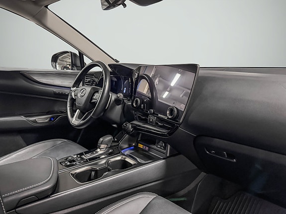 Lexus NX450h 21 of 30