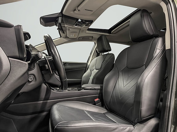 Lexus NX450h 15 of 30