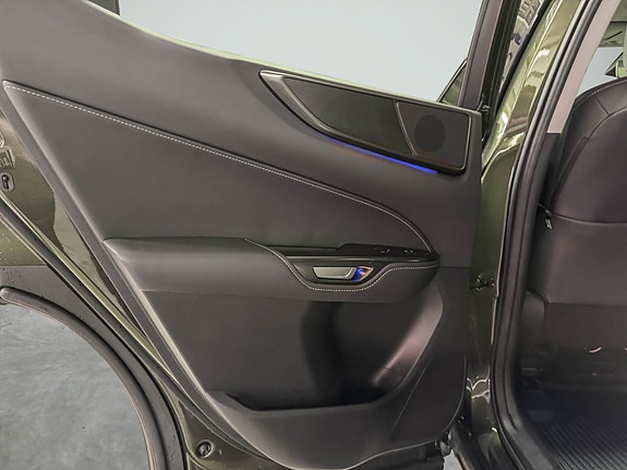 Lexus NX450h 25 of 30