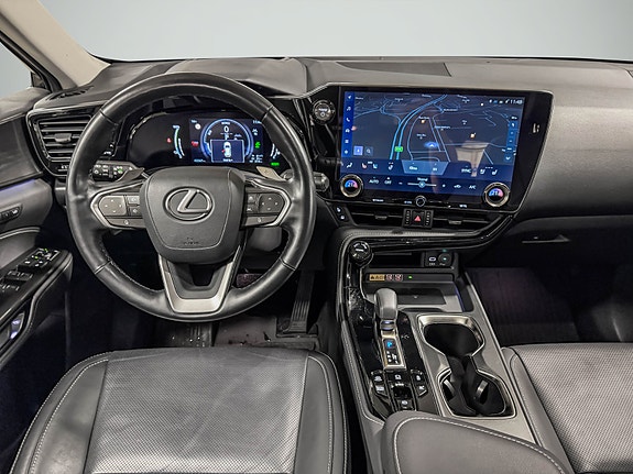 Lexus NX450h 18 of 30