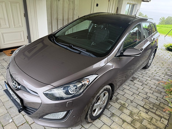 Hyundai i30 3 of 19