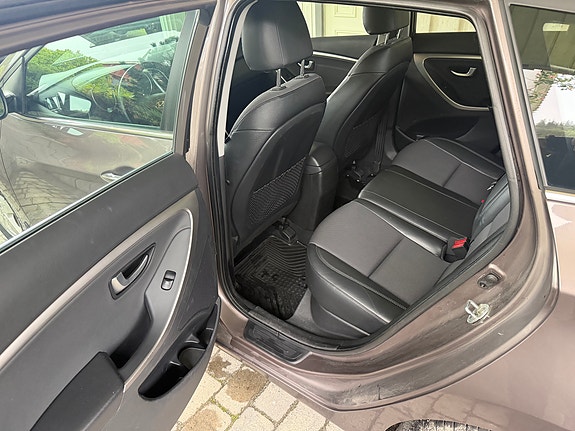 Hyundai i30 13 of 19