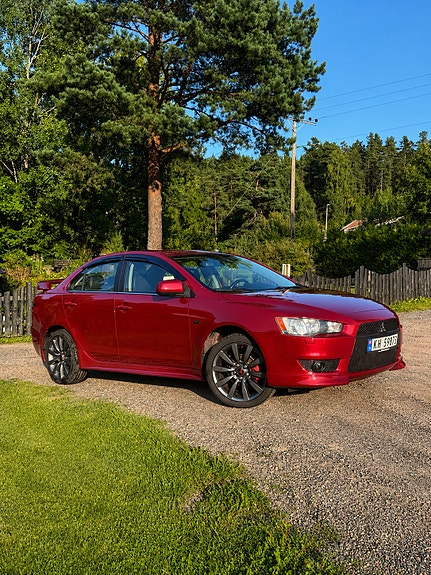 Mitsubishi Lancer 2 of 30