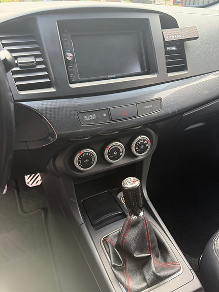 Mitsubishi Lancer 15 of 30