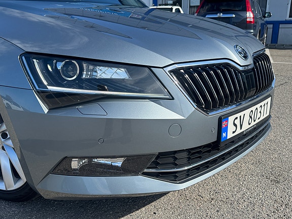 Skoda Superb 2 of 30