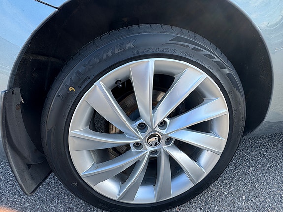 Skoda Superb 19 of 30