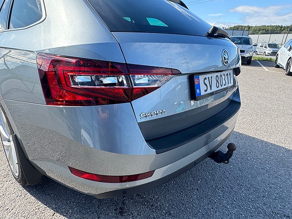 Skoda Superb 7 of 30