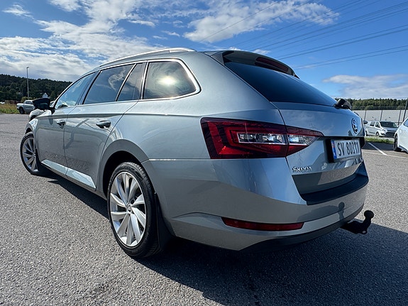 Skoda Superb 8 of 30