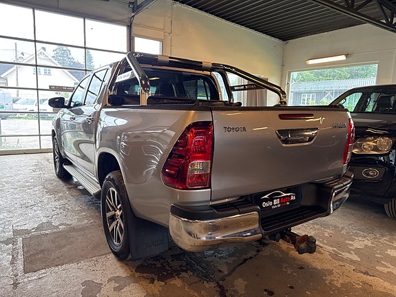 Toyota HiLux 6 of 25