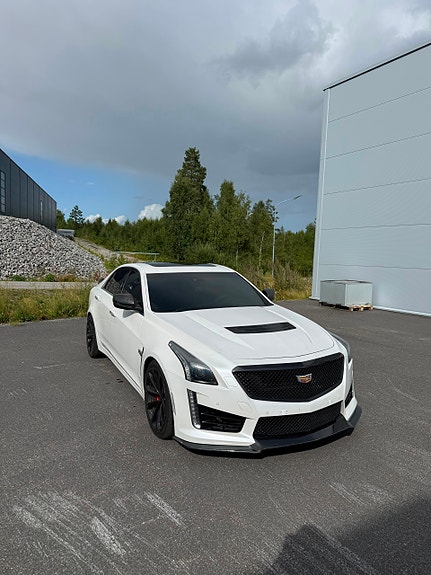 Cadillac CTS V 7 of 30