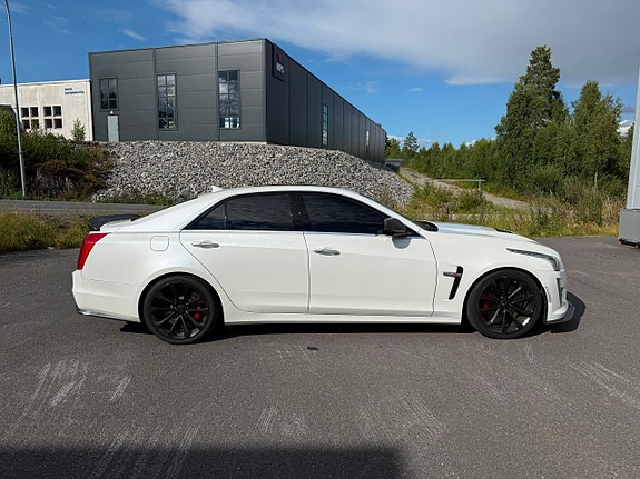 Cadillac CTS V 13 of 30