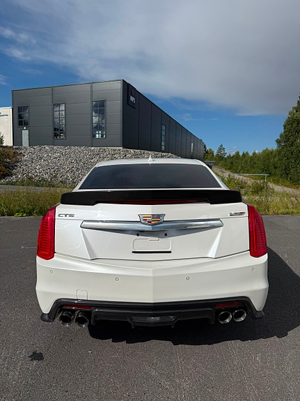Cadillac CTS V 12 of 30