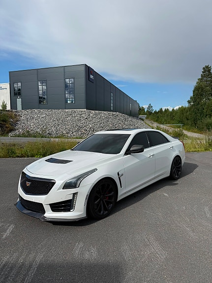 Cadillac CTS V 9 of 30
