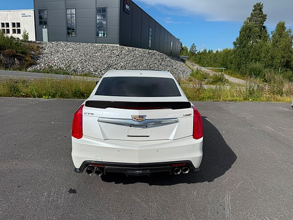 Cadillac CTS V 11 of 30