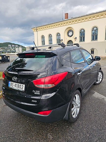 Hyundai ix35 3 of 17
