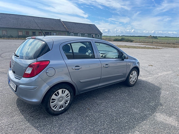 Opel Corsa 4 of 11