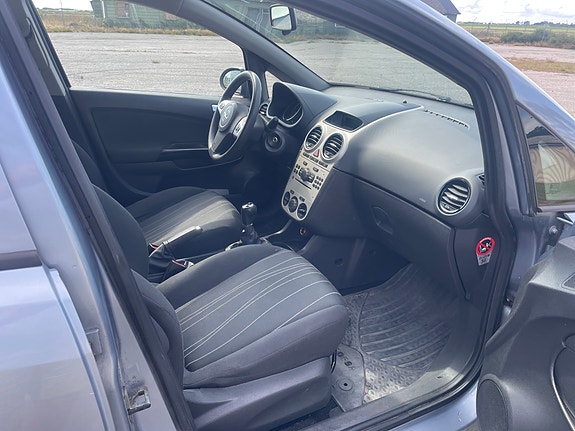 Opel Corsa 10 of 11