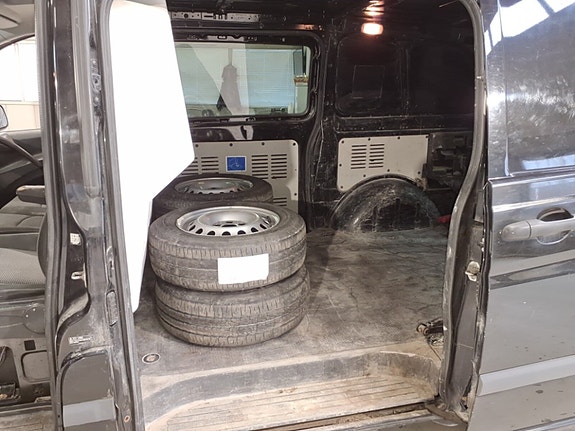 Mercedes-Benz Vito 12 of 12