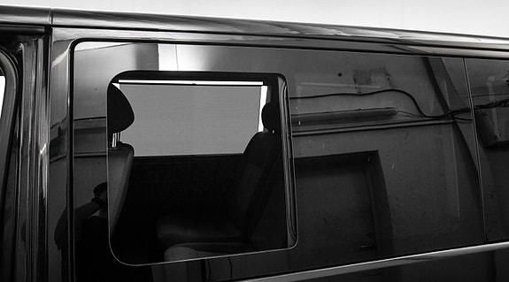 Volkswagen Caravelle 7 of 30