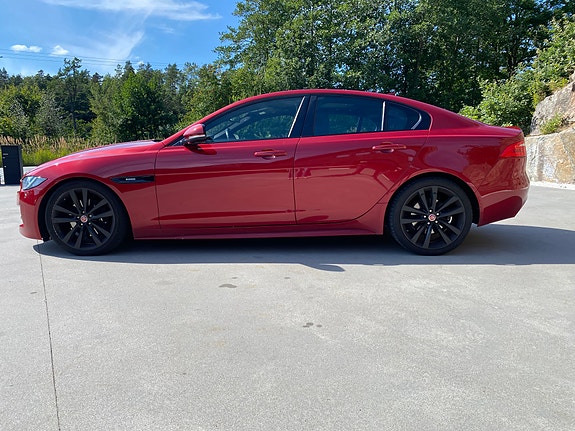Jaguar XE 4 of 24