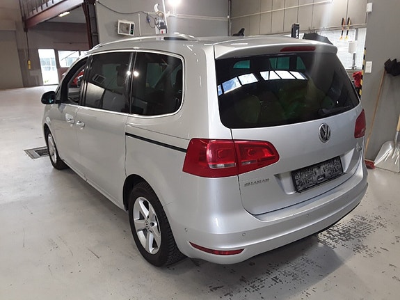 Volkswagen Sharan 2 of 13
