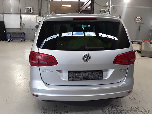 Volkswagen Sharan 3 of 13