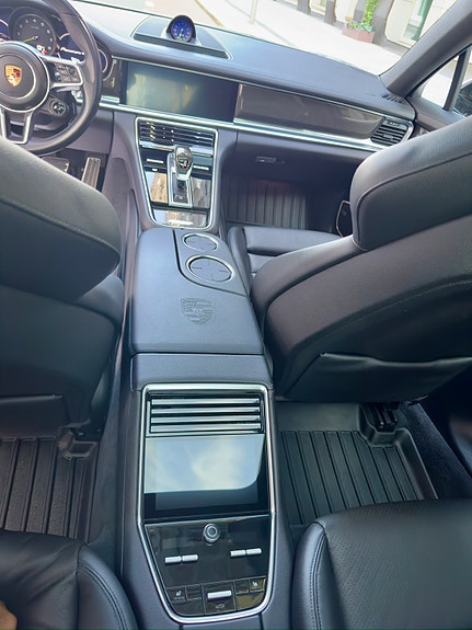 Porsche Panamera 15 of 25