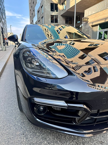 Porsche Panamera 8 of 25