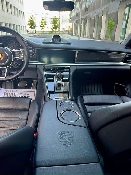 Porsche Panamera 14 of 25