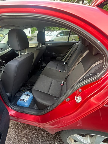 Mitsubishi Lancer 14 of 17