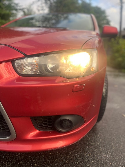 Mitsubishi Lancer 4 of 17