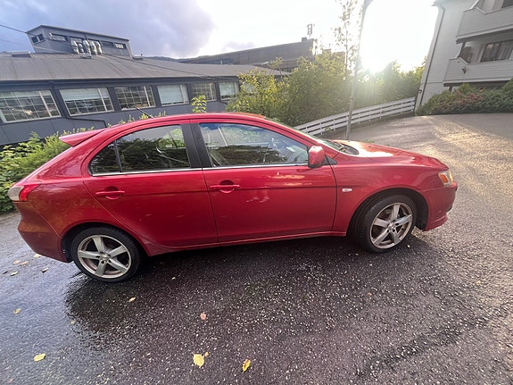 Mitsubishi Lancer 7 of 17