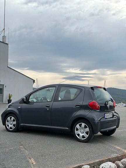 Toyota Aygo 14 of 30