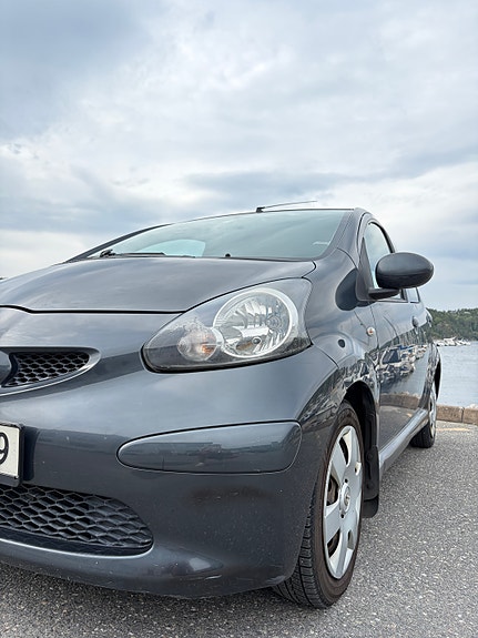 Toyota Aygo 5 of 30