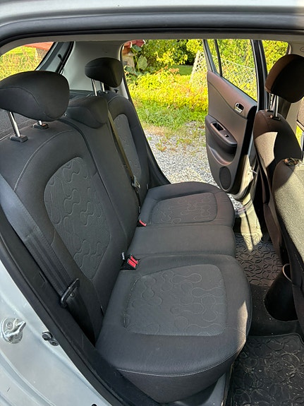 Hyundai i20 7 of 12