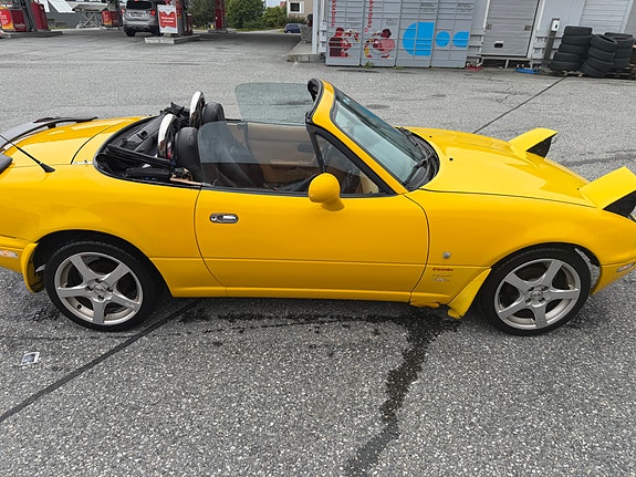 Mazda MX-5 7 of 28