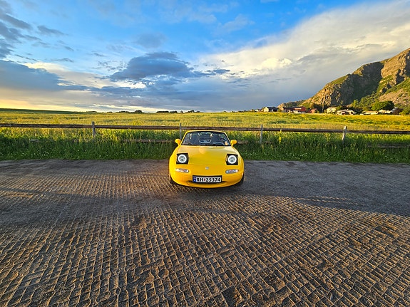 Mazda MX-5 17 of 28