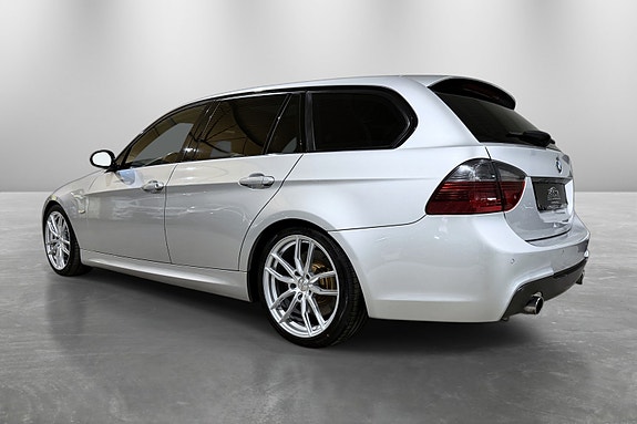 BMW 335d 4 of 30